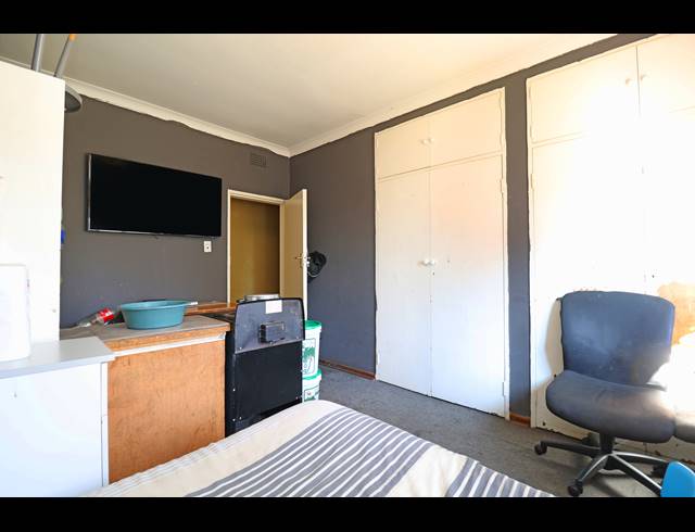 9 BEDROOM HOUSE FOR SALE IN KEW